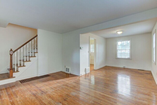 Foto del edificio - 7226-7228 Wyandotte Street