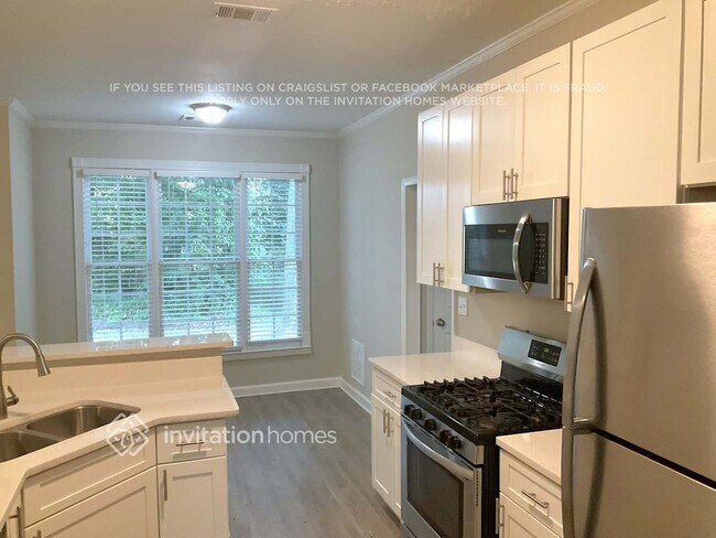 Foto del edificio - 4221 Lehigh Blvd