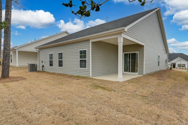 Building Photo - 722 House Finch Run