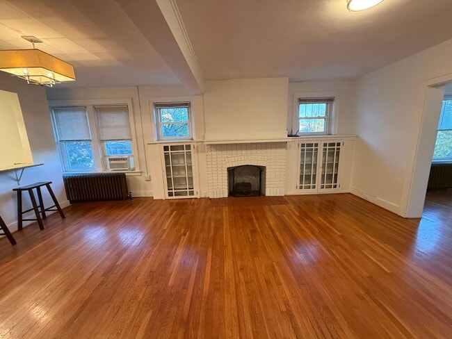 Building Photo - 204-204 S Braddock Ave