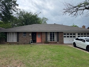 Building Photo - 810 Cornish Oak Ct