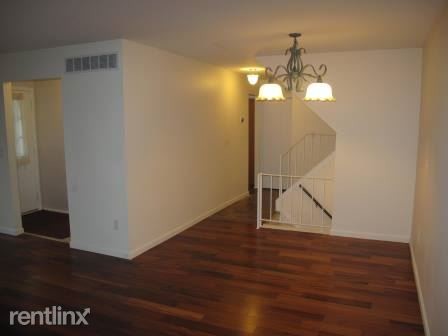 Foto del edificio - 1500 Hidden Valley Ln