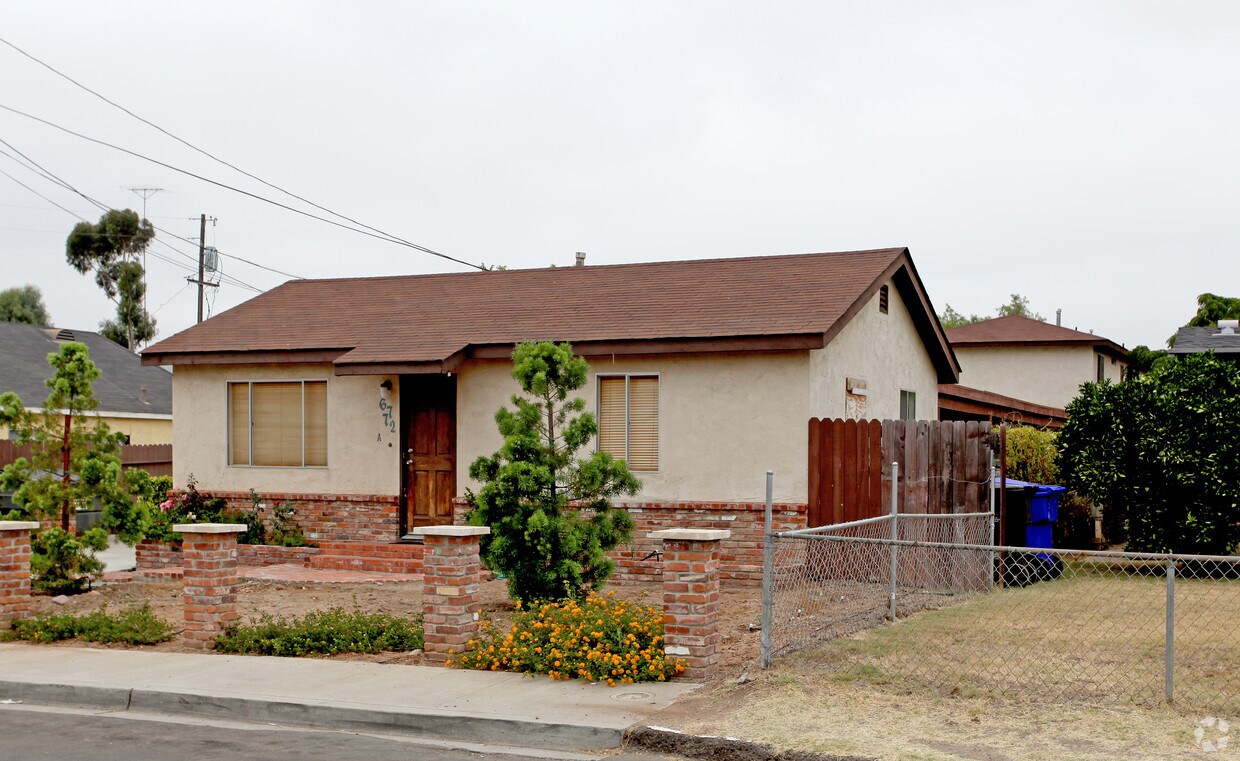 Building Photo - 6772 Solita Ave