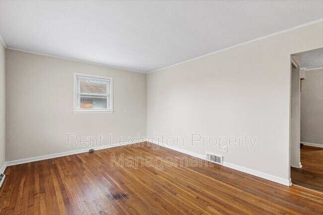 Foto del edificio - 3633 King Arthur Dr