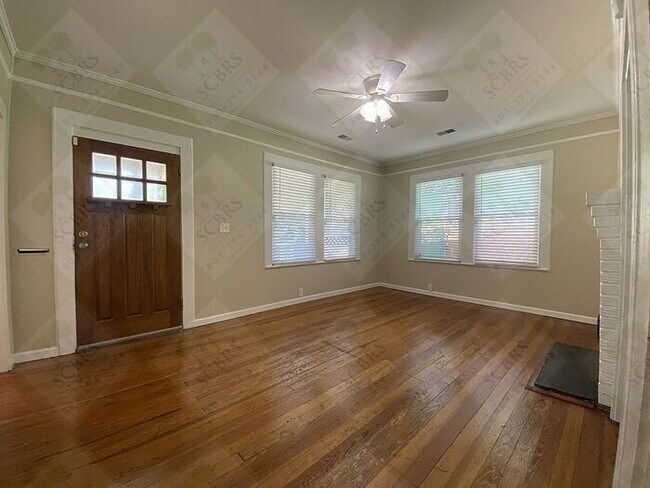 Building Photo - Charming 2 Bedroom Home Near Downtown Colu...