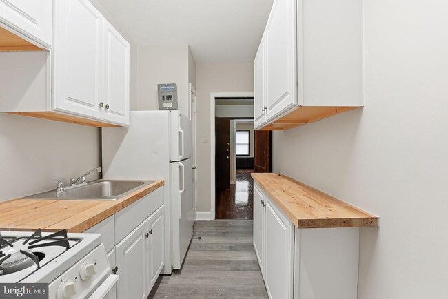 Building Photo - 3024 Nelson Pl SE