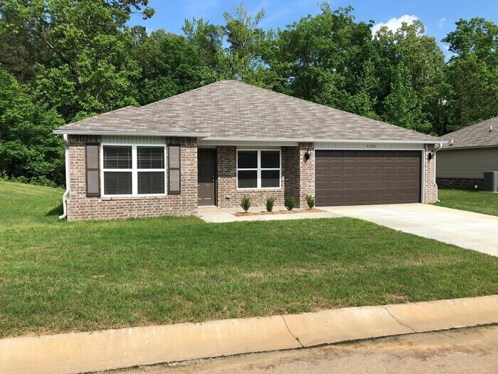 9192 Pleasant Valley Dr, Alexander, AR 72002 House for Rent in