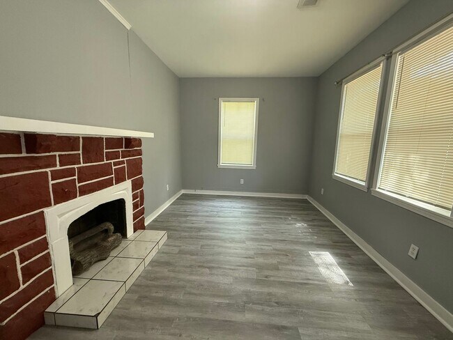 Foto del edificio - 3354 Spottswood Ave