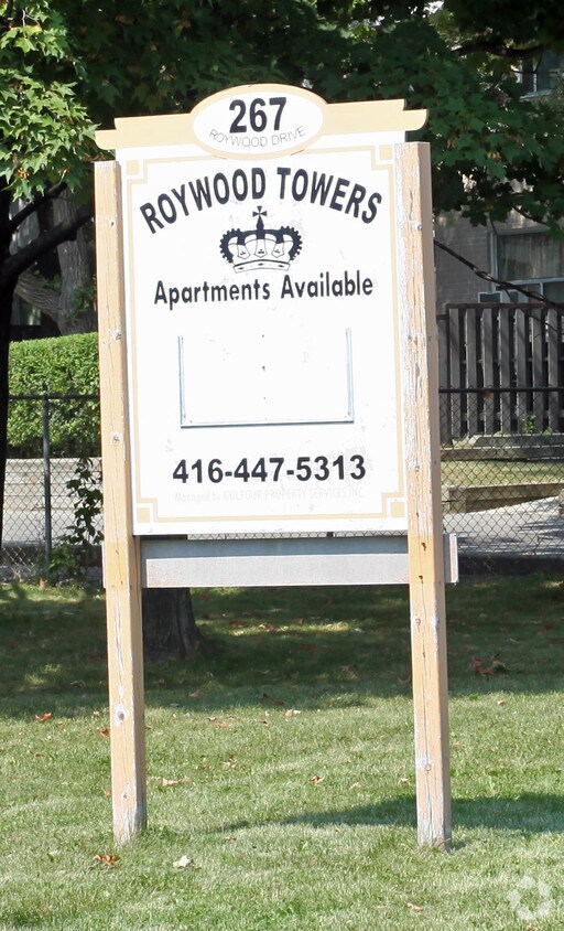 Building Photo - Roywood Towers