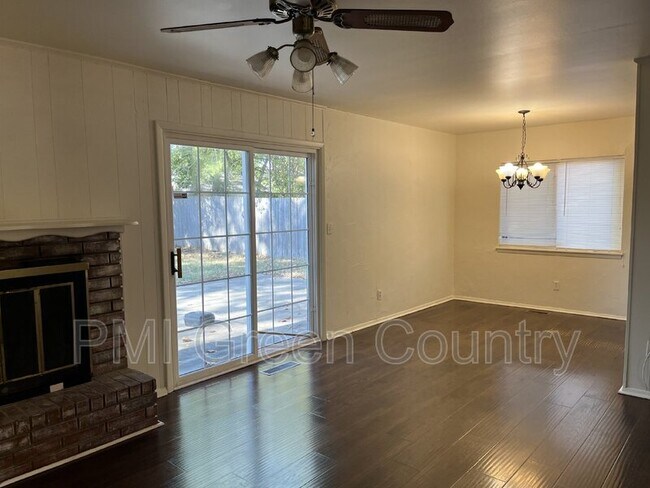 Foto del edificio - 2220 S 119th E Ave