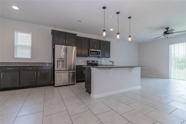 Building Photo - 5625 Western Sun Dr