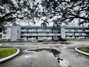 Building Photo - 8405 NW 61st St