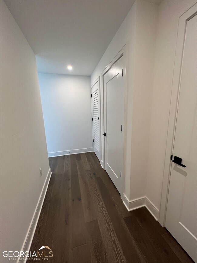 Foto del edificio - 788 West Marietta St NW