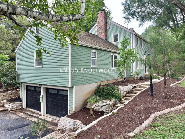 Building Photo - 4 Knollwood Dr