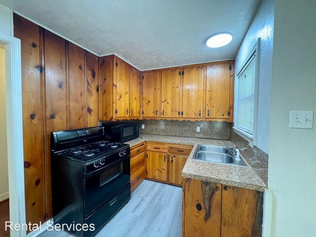 Building Photo - 3 br, 1 bath House - 4595 El Paso St.