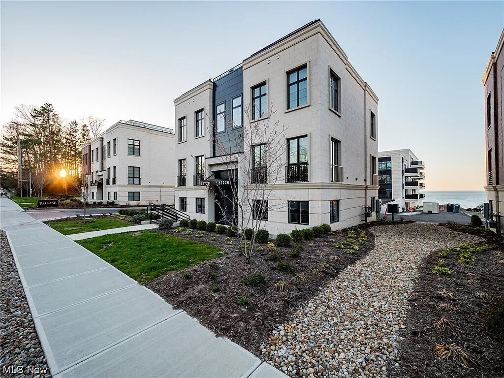 22728 Lake Rd, Rocky River, OH 44116 Condo for Rent in Rocky River