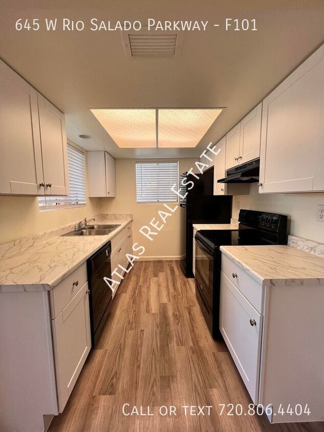 Primary Photo - Newly Renovated 2 Bed / 2 Bath -ONE MONTH ...