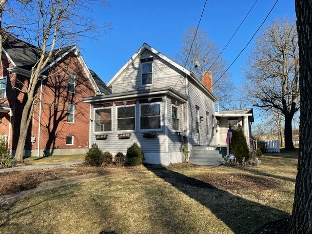 Building Photo - 212 Crescent Ave
