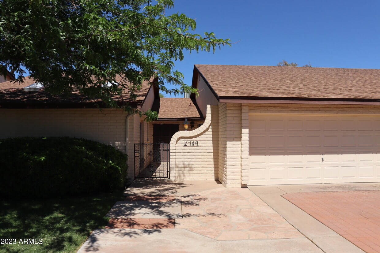 2734 Lopez Link, Sierra Vista, AZ 85650 Townhouse for Rent in Sierra