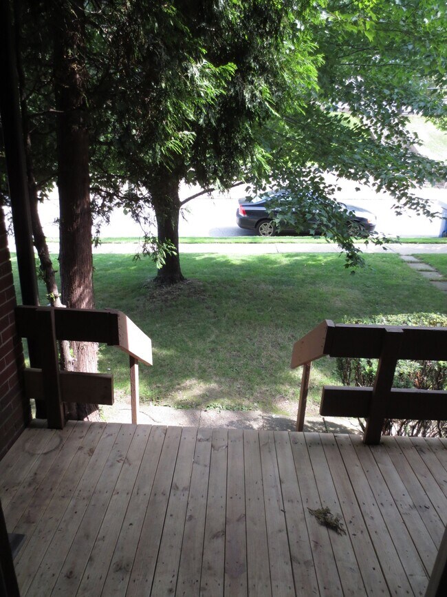 Foto del edificio - 6350 Forward Ave