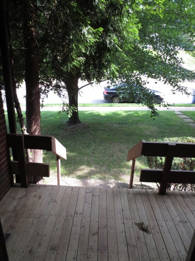 Building Photo - 6350 Forward Ave