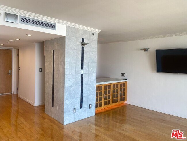 Foto del edificio - 201 Ocean Ave Ext