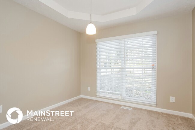 Building Photo - 5093 Lakewood Way
