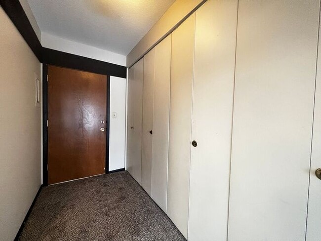 Foto del edificio - $1,070 | 1 Bedroom, 1 Bathroom House | Pet...