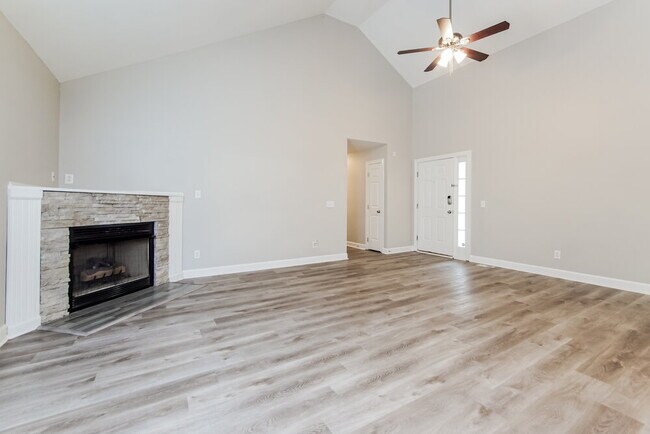 Building Photo - 1005 Bren Village Ct