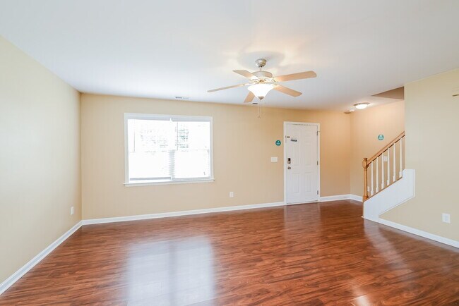 Building Photo - 3384 Tinley Park Dr