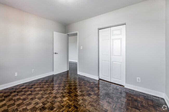 1BR, 1BA - 565SF - Chambre - 16 Champlain Avenue