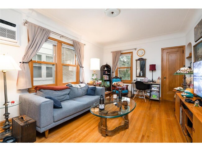 Building Photo - 4904 S 28th Ave
