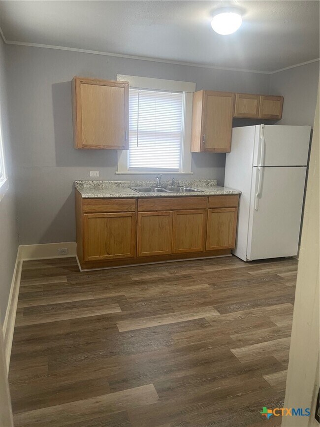 Foto del edificio - 205 E Kingsbury St