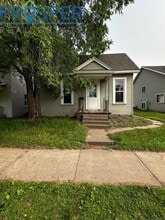 Building Photo - 818 Water St