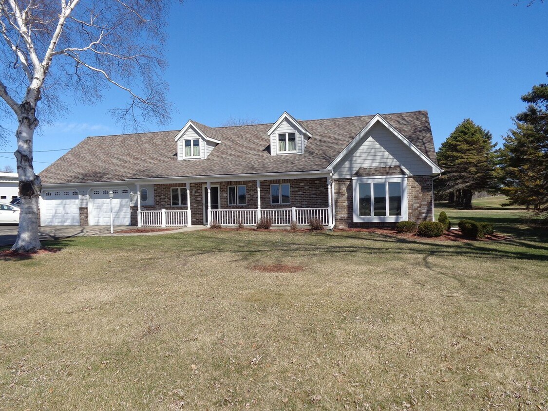 Foto principal - Single Family Ranch