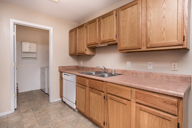 The Rock House UArk Off Campus Housing Website Off Campus Housing