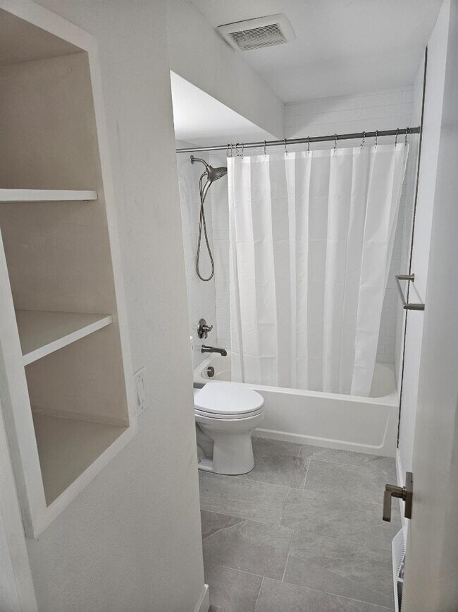 Foto del edificio - 5060 E Hinsdale Pl