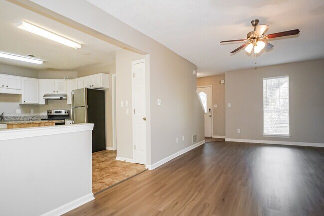 Foto del edificio - 5540 Mary Ln