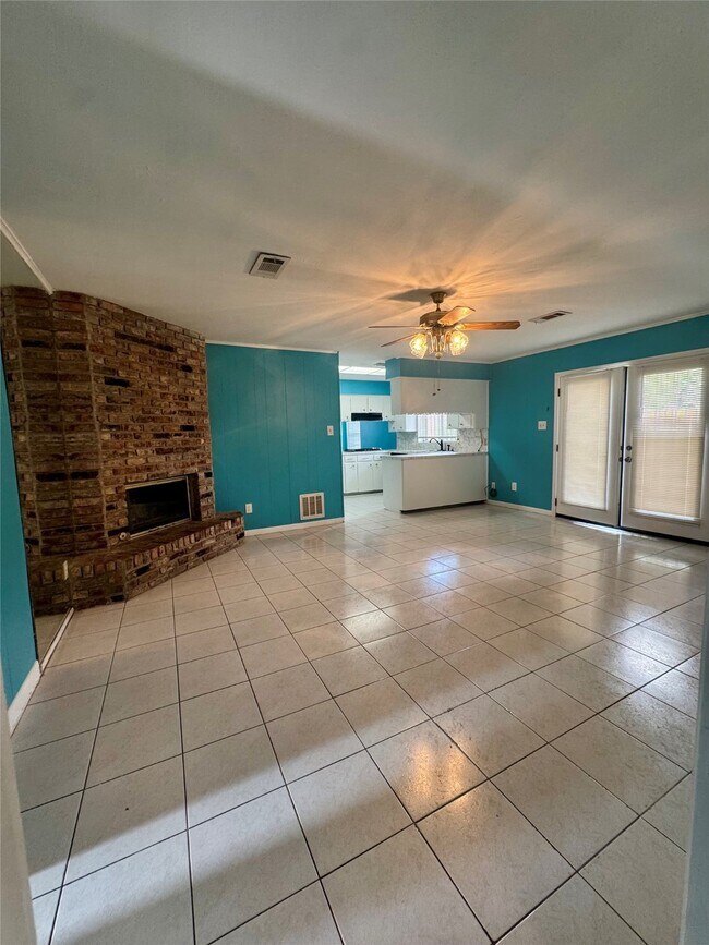 Building Photo - 8418 Hazen St