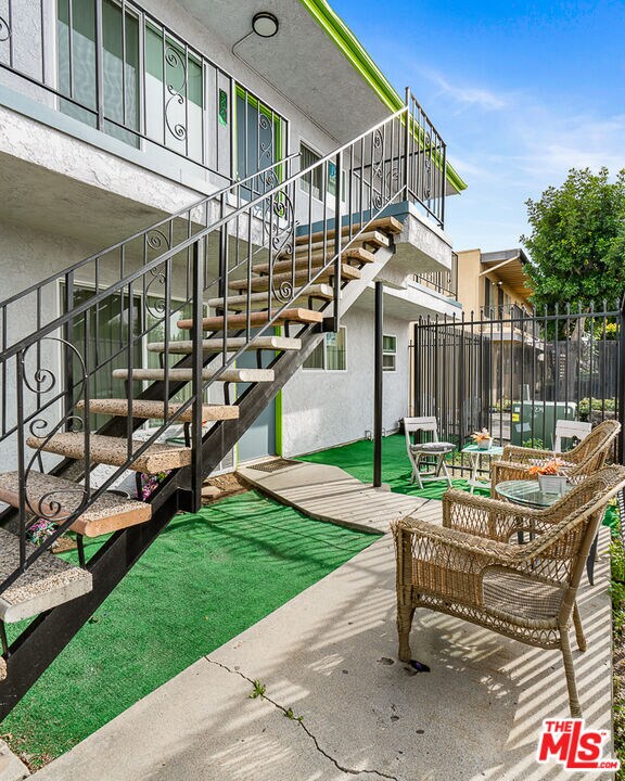 Foto del edificio - 5700 Ackerfield Ave