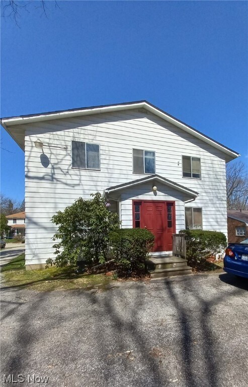 Building Photo - 1371 Forest Glen Dr
