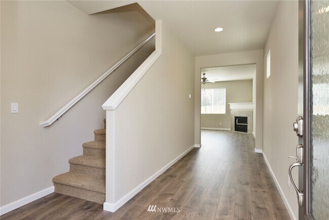 Foto del edificio - 109 McNeal Ave