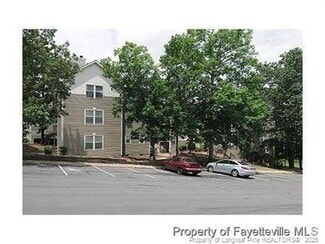 Building Photo - 6792 Willowbrook Dr