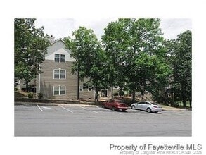 Building Photo - 6792 Willowbrook Dr