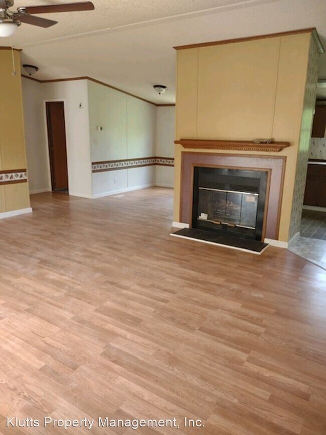 Building Photo - 3 br, 2 bath House - 167 Gray Fox Drive