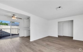 Building Photo - 41026 Beachwood Ave
