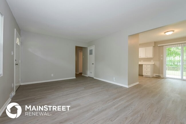 Foto del edificio - 11304 Crystal Ave