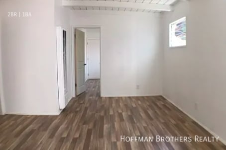 Foto del edificio - 1018 3rd St