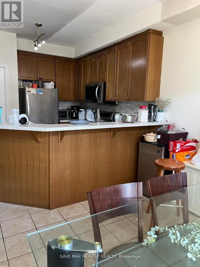 Photo du bâtiment - 70 Boundbrook Dr