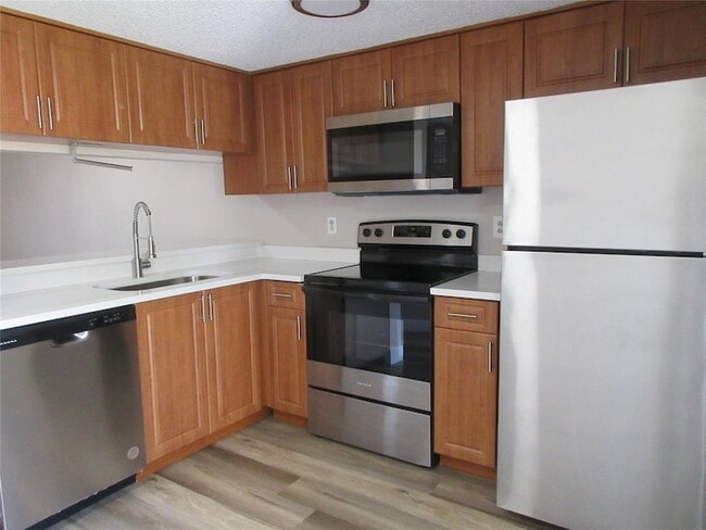 Photo - 11515 NW 44th St Apartment